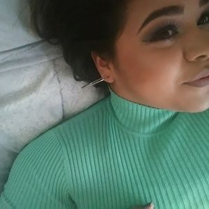 Meet your Posher, Aracely